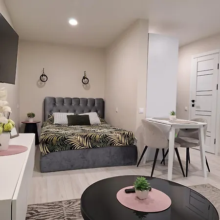 P Komunos Apartamentai Netoli Akropolio